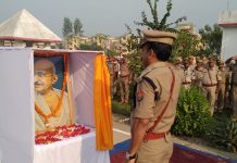 ब्रेकिंग न्यूज़:- श्रावस्ती राष्ट्रपिता महात्मा गांधी जयंती के शुभ अवसर पर पुलिस अधीक्षक ने राष्टपिता की तस्वीर पर पुष्प किये अर्पित