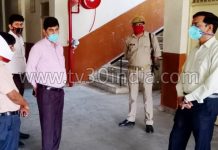 हाथरस : डीएम, सीडीओ ने आश्रय स्थलों का निरीक्षण कर जाना हाल