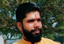 अलीगढ : अतरौली ,जब शराब के ठेके खुल सकते हैं तो शिक्षा के मन्दिर क्यों नही- छात्र नेता कपिल चौधरी