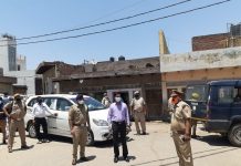 हाथरस : डीएम एव एस एस पी ने लिया सुरछा व्यवस्था का जायजा