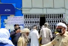 सादाबाद : इकोनामी वारियर्स बनने की होड़ में शराब के ठेकों पर लगी शराब प्रेमियों की लाइन