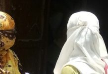 हाथरस के सिकंदराराऊ में स्वास्थ्य विभाग की टीम ने घर घर जा कर किया सर्वे