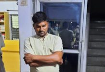 हाथरस गेट पुलिस ने अभयुक्त के पास से की शराब बरामद