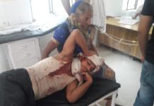 मुरसान क्षेत्र के गांव नगला अमरा में पैसे के लेनदेन को लेकर दो पक्षों के बीच चले लाठीडंडे