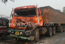 मुरसान : करवन नदी के निकट ट्रक से ट्रक की भिड़ंत