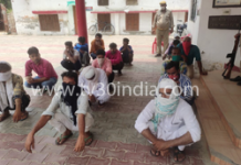 हाथरस : मिनी लॉकडाउन में लोग कानून नियमों को समझ रहे थे मजाक पुलिस ने की कार्यवाही