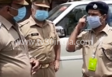 हाथरस : पुलिस अधीक्षक विक्रांत वीर ने घण्टाघर पर लोगो को बाटे मास्क तथा सेनिताइजर