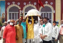 हाथरस जनपद दाऊजी मन्दिर पर विधिवत रूप से कलश की स्थापना हुई