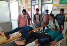 बाइक सवार जीजा साले को जेसीबी ने मारी टक्कर , गम्भीर