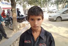 सासनी : परिजनों से बिछडा मासूम रामा ने लगाया गले