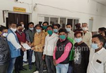 हाथरस : किसानों के पक्ष में जुल्म के खिलाफ आवाज़ संगठन ने दिया ज्ञापन
