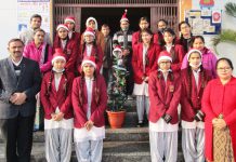 मुरसान : आर॰ बी॰ एस॰ स्कूल में मनाया गया क्रिसमस डे