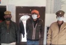 सासनी : अवैध छुरा सहित गिरफ्तार