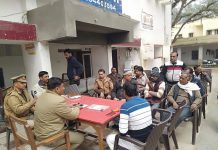 सासनी : कोतवाली में हुई पीस कमेटी की बैठक