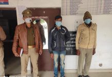 सासनी : चोरी की बाइक सहित युवक दबोचा