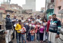 सासनी : श्रीराम जन्मभूमि मंदिर के लिए बच्चों ने दिया संग्रह धन