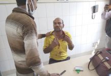 सासनी : गांव सठिया में कबाड़ को लेकर दो पक्ष भिडे़, दो घायल