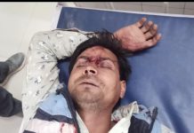 सासनी : अज्ञात वाहन की टक्कर से बाइक सवार घायल