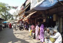 सासनी : भारत बंद का असर हुआ बेअसर खुले बाजार