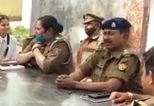 हाथरस : चंदपा में क्षेत्राधिकारी ने जे पी जी डी स्कूल की छात्राओं के साथ मनाया गया अंतरास्ट्रीय महिला दिवस