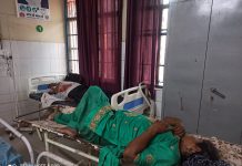 सासनी : बाइक सवार दंपत्ति टेंपो की टक्कर से हुए घायल