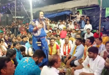 सादाबाद में मुरसान चौराहे पर बाबा श्याम हमारे की भजन संध्या का आयोजन हुआ