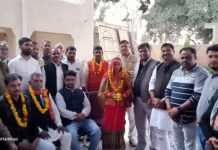 अलीगढ़ दुग्ध सहकारी संघ का निर्विरोध अध्यक्ष चुने जाने पर शकुंतला देवी का स्वागत