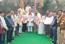 स्वाधीनता संग्राम सेनानी स्वर्गीय पंडित शिवशंकर शर्मा की पुण्यतिथि पर हुआ एक शाम शहीदों के नाम जरा याद करो कुर्बानी कार्यक्रम का आयोजन