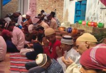 सहपऊ : रोजेदारों ने अदा की अलविदा जुमे की नमाज