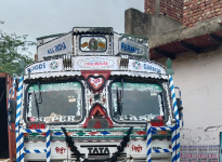 सादाबाद : बालू गिट्टी बजरफुट आदि के अवैध खनन की सूचना प्रशासन को लगातार मिल रही है