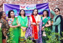 जे सी आई विक्ट्री हाथरस ने आयोजित किया वृक्षारोपड़ कार्यक्रम , पालिकाध्यक्ष रहीं मुख्य अतिथि