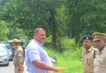 सिकंदराराऊ : एसपी ने कावड़ियों के मुख्य आवागमन मार्ग का निरीक्षण कर दिए आवश्यक दिशा निर्देश