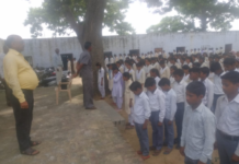 हनुमान इंटर कॉलेज में हुई शोकसभा , आजमगढ़ की छात्रा के विद्यालय परिसर में मृत्यु पर शोकसभा का आयोजन किया गया