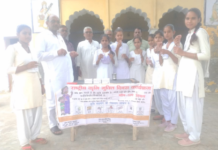 हसायन के हनुमान इंटर कॉलेज में 250 बच्चों ने खाई एल्बेंडाजोल गोली