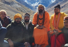 कैलाश यात्रा में जत्थे ने किये ओम पर्वत दर्शन