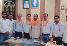 सिकंदराराऊ : नवागत खंड विकास अधिकारी का स्वागत