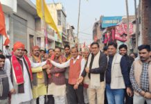 धूमधाम के साथ निकाली गई कचौरा में भव्य अक्षत कलश यात्रा, जगह-जगह स्वागत