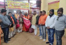 गरीब,असहायों को बाँटे कम्बल..…