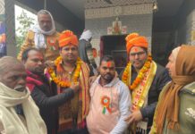 गांव हिम्मतपुर कचौरा में धूमधाम के साथ निकाली अक्षत कलश यात्रा