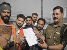 सासनी : मंदिर की मूर्तियां क्षतिग्रस्त — हिंदू संगठनों में आक्रोश