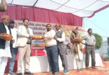 हाथरस जंक्शन में बाल दिवस पर दिव्यांग बच्चों का वंदे मातरम् कार्यक्रम