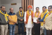 हाथरस : राष्ट्रीय विप्र एकता मंच के जिला अध्यक्ष बने धर्मेश शर्मा