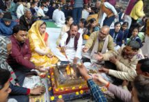 सिकंदराराव : सरस्वती विद्या मंदिर में हर्षोल्लास के साथ मनाया गया बसंत पंचमी उत्सव, पंच कुंडी यज्ञ में दी आहुतियां