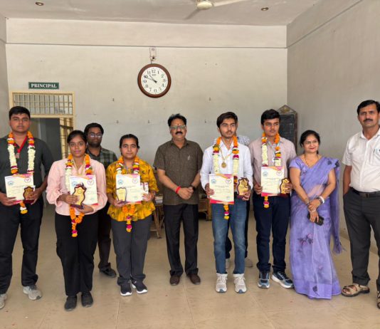 लॉर्ड कृष्णा स्कूल में मेधावी विद्यार्थियों के सम्मान में गरिमामयी समारोह आयोजित