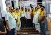हाथरस के खौंडा हजारी में हुआ भव्य हनुमान चालीसा पाठ, भक्तिमय माहौल में जुटे सैकड़ों श्रद्धालु