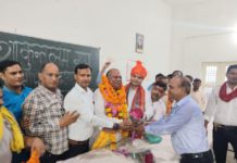 सिकंदराराऊ : भाजपा प्रदेश उपाध्यक्ष बृज बहादुर भारद्वाज का भव्य स्वागत, बारिश से जलभराव ने बढ़ाई लोगों की परेशानी