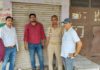 हाथरस : झोलाछाप क्लीनिकों पर स्वास्थ्य विभाग का बड़ा एक्शन, कई क्लीनिक बंद, कई को नोटिस