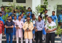 वृक्ष लगाने के साथ उनका संरक्षण करना हमारी सामूहिक जिम्मेदारी :आशीष सेंगर , श्री रामबाग इंटर कॉलेज में हुआ वृक्षारोपण