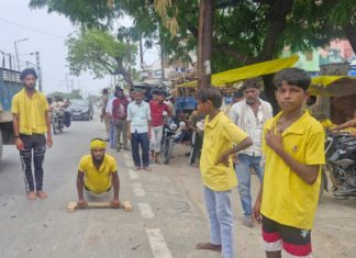कानपुर से वृंदावन तक 346 किमी की अनोखी दंडवत यात्रा, प्रेमानंद जी महाराज के दर्शन के लिए निकले ‘सचिन देसी टार्जन’