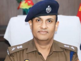 हाथरस पुलिस में बड़ा फेरबदल: पांच उपनिरीक्षकों के तबादले, एसपी चिरंजीव नाथ सिन्हा ने जारी किए आदेश